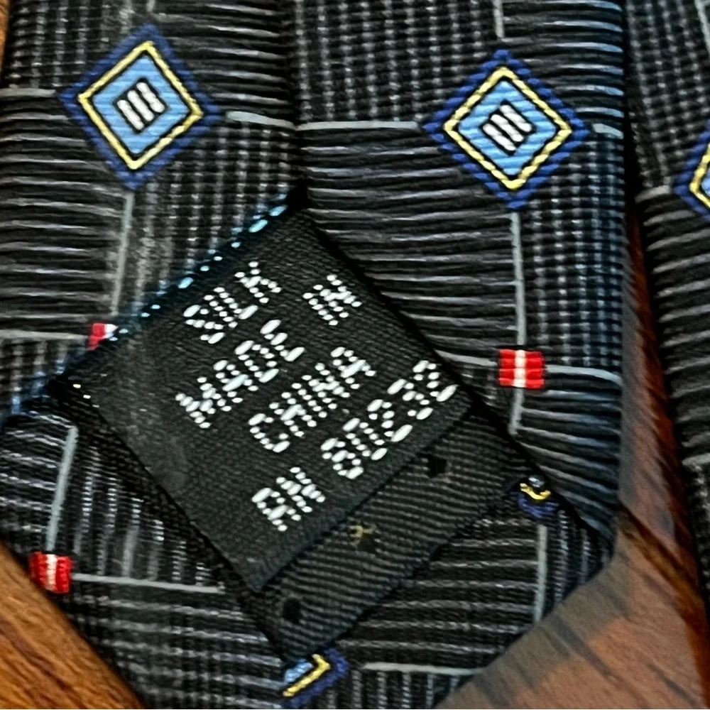 Boys J. Khaki 100% Silk Blue Geometric Pattern Neck Tie 52.5